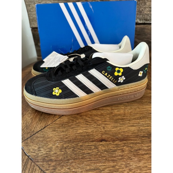 adidas Shoes - Adidas Gazelle Bold W Floral Core Black Off White Platform Sneakers IH1922 Sz 7